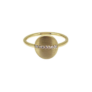 Diamond set cigar ring in yellow gold with a single row of pave diamonds