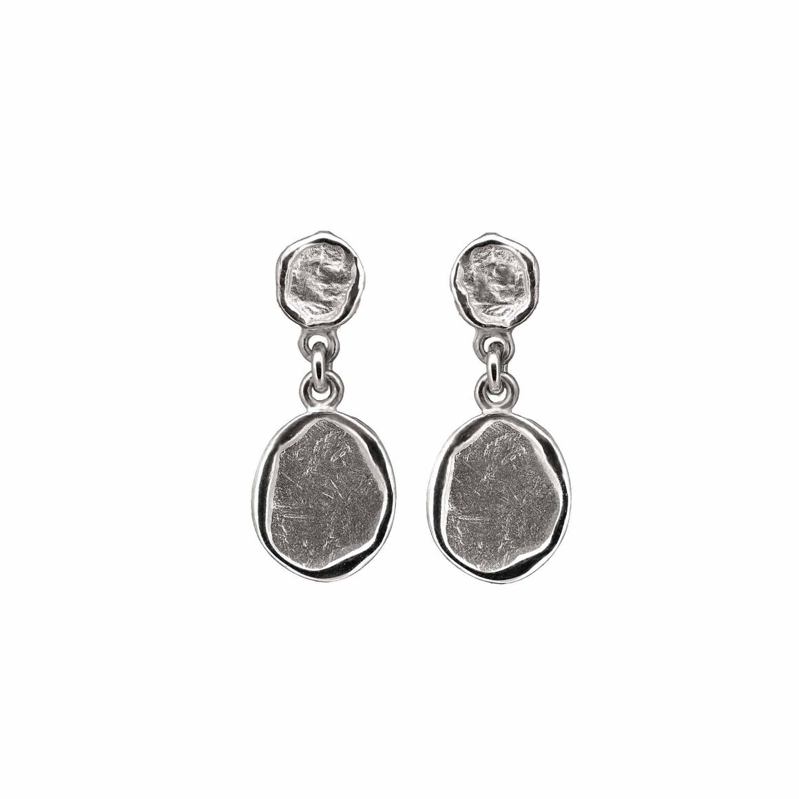 Double seal earring in white gold