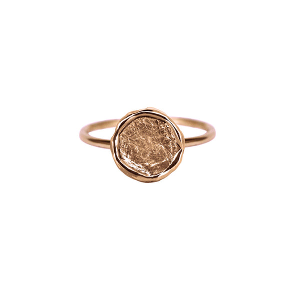 Medallion ring in rose gold